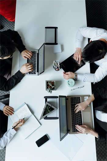 聊聊热闹的华谊天涯论坛 第1张